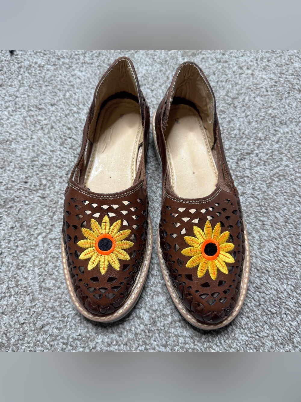 Leather sunflower Slip-On huarache